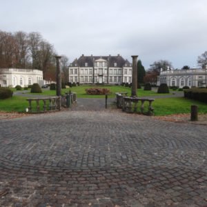 ATTRE - Château d’Attre, Pavillons d’entrée, Rocher